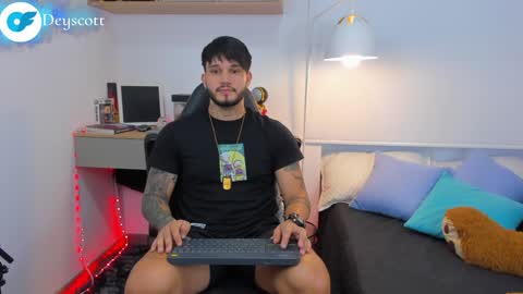 JULIAN online show from 01/22/25, 12:16