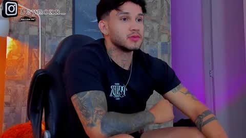 JULIAN online show from 09/25/25, 01:31