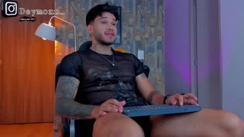 JULIAN online show from 09/25/25, 06:44