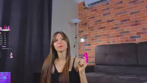 Kira online show from 09/13/25, 08:19