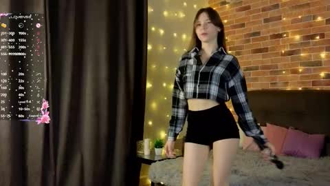 Kira online show from 10/26/25, 07:09