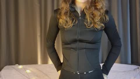 Kira online show from 02/04/26, 06:19