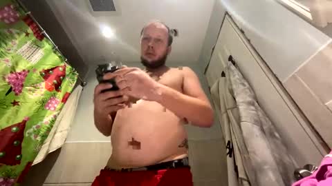 Snapshot of deznuts130 chatting on 01/01/25, 06:47 deznuts130 online show from 01/01/25, 06:47