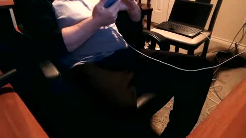 Snapshot of dfwgonewrong chatting on 01/20/25, 03:50 dfwgonewrong online show from 01/20/25, 03:50