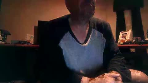 Snapshot of dfwgonewrong chatting on 02/13/25, 07:13 dfwgonewrong online show from 02/13/25, 07:13