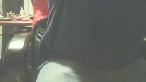 Snapshot of dfwgonewrong chatting on 10/15/25, 01:28 dfwgonewrong online show from 10/15/25, 01:28