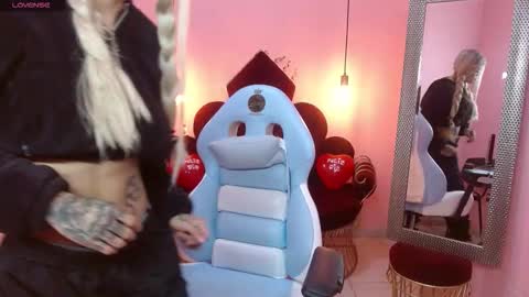 Snapshot of dhalton_x chatting on 02/18/26, 03:46 Dhalton online show from 02/18/26, 03:46