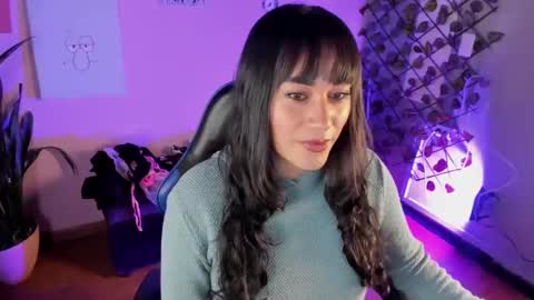 Snapshot of dhaniela_naugthy chatting on 11/17/25, 02:45 dhaniela naugthy online show from 11/17/25, 02:45