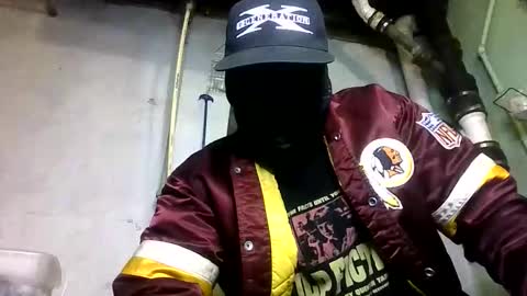 Snapshot of dhbbc454336 chatting on 05/31/26, 06:21 Marcus D-von Steel as the raunchy ass sniffer thrill me with your online show from 05/31/26, 06:21