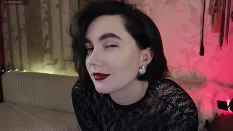 Diana Di Honey online show from 12/18/25, 02:45