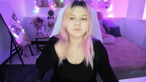 Dia online show from 03/10/26, 08:47