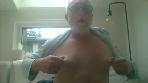 Snapshot of dial76 chatting on 12/26/24, 02:16 dial76 online show from 12/26/24, 02:16