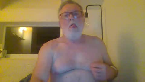 Snapshot of dial76 chatting on 02/13/25, 03:07 dial76 online show from 02/13/25, 03:07