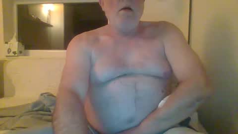 Snapshot of dial76 chatting on 02/20/25, 04:18 dial76 online show from 02/20/25, 04:18