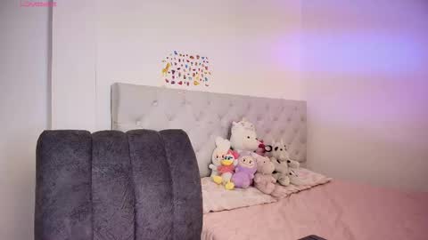 Diamond  online show from 03/23/26, 02:43