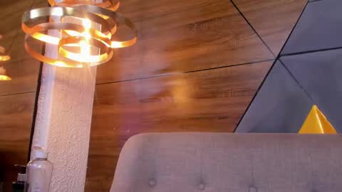 Camila and Megan online show from 01/11/25, 02:04