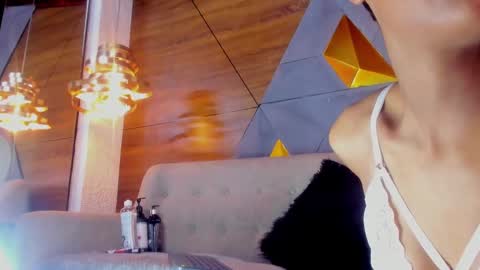 Camila and Megan online show from 02/07/25, 11:13