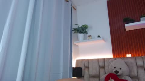 diamond_canela online show from 12/24/24, 03:05