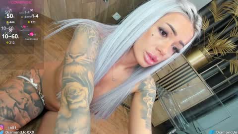 Snapshot of diamond_jo_ chatting on 02/19/26, 01:45 Jo online show from 02/19/26, 01:45