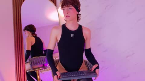 Snapshot of diamond_pierce chatting on 03/24/26, 08:58 Diamond online show from 03/24/26, 08:58