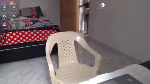 diamond_women_girl online show from 02/08/26, 03:04