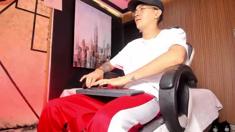 diamondss_1 online show from 05/20/26, 08:48