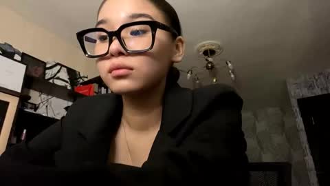 Julia online show from 02/04/26, 01:39