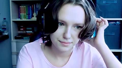 diana_back3 online show from 10/04/25, 06:55