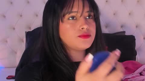 Snapshot of diana_clarck chatting on 12/14/25, 05:24 Diana Tamayo online show from 12/14/25, 05:24