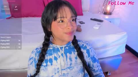 Snapshot of diana_clarck chatting on 02/19/26, 10:39 Diana Tamayo online show from 02/19/26, 10:39