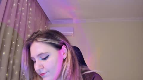 Diana online show from 01/12/25, 03:25