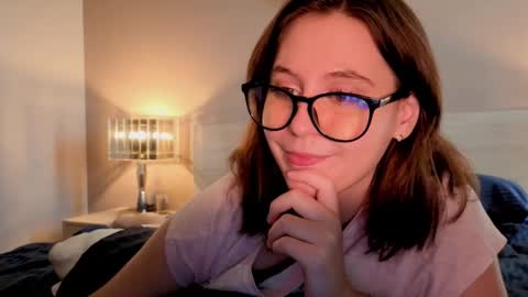 Diana online show from 10/21/25, 10:05