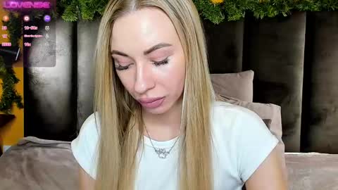 Diana  online show from 01/14/25, 05:08