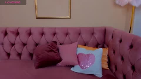 Diana  online show from 03/07/25, 08:45