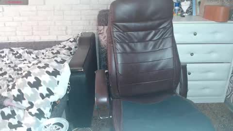 Diana li  online show from 02/25/25, 10:15