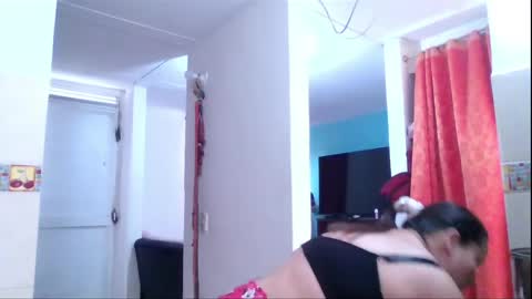 Diana Lozano online show from 04/15/26, 06:37