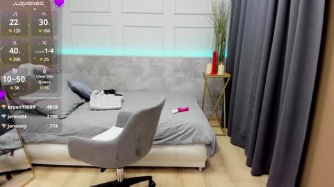 Snapshot of diana_soft chatting on 12/07/24, 11:40 Diana online show from 12/07/24, 11:40