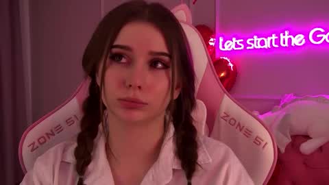 Diana online show from 02/12/25, 03:51