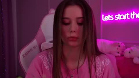 Diana online show from 02/20/25, 10:59