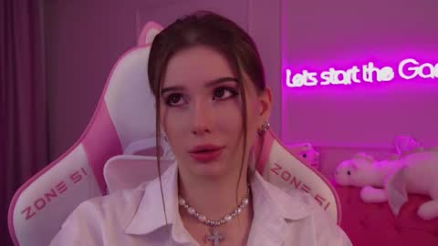 Diana online show from 03/10/25, 06:23