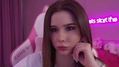 Diana online show from 03/11/25, 06:19