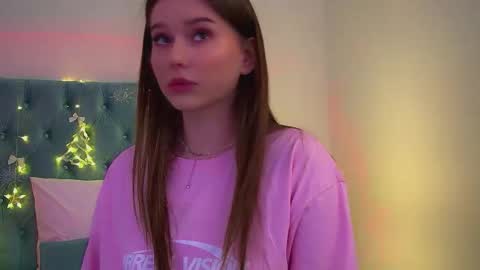 Diana online show from 12/04/25, 06:27