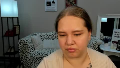 Diana online show from 05/18/26, 04:07