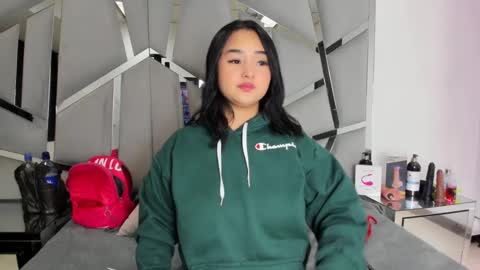 dianarous online show from 10/09/25, 03:04