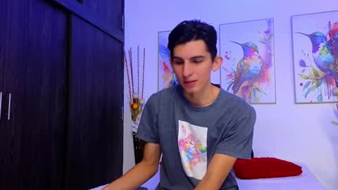 Snapshot of dianayleo chatting on 12/07/24, 11:51 Ana Leo online show from 12/07/24, 11:51