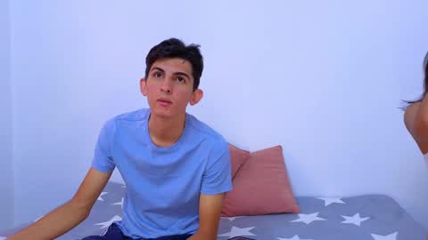 Snapshot of dianayleo chatting on 01/26/25, 12:43 Ana Leo online show from 01/26/25, 12:43