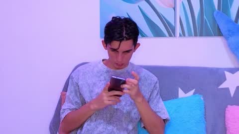 Ana  Leo online show from 02/06/26, 01:47