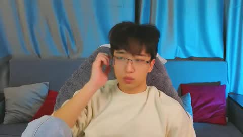 Snapshot of dianinav chatting on 02/07/26, 02:32 Adam online show from 02/07/26, 02:32