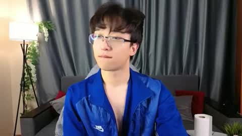 Snapshot of dianinav chatting on 02/22/26, 01:20 Adam online show from 02/22/26, 01:20