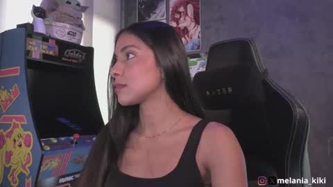 Snapshot of dianne_nanatzu chatting on 09/29/25, 08:24 Melania - online show from 09/29/25, 08:24